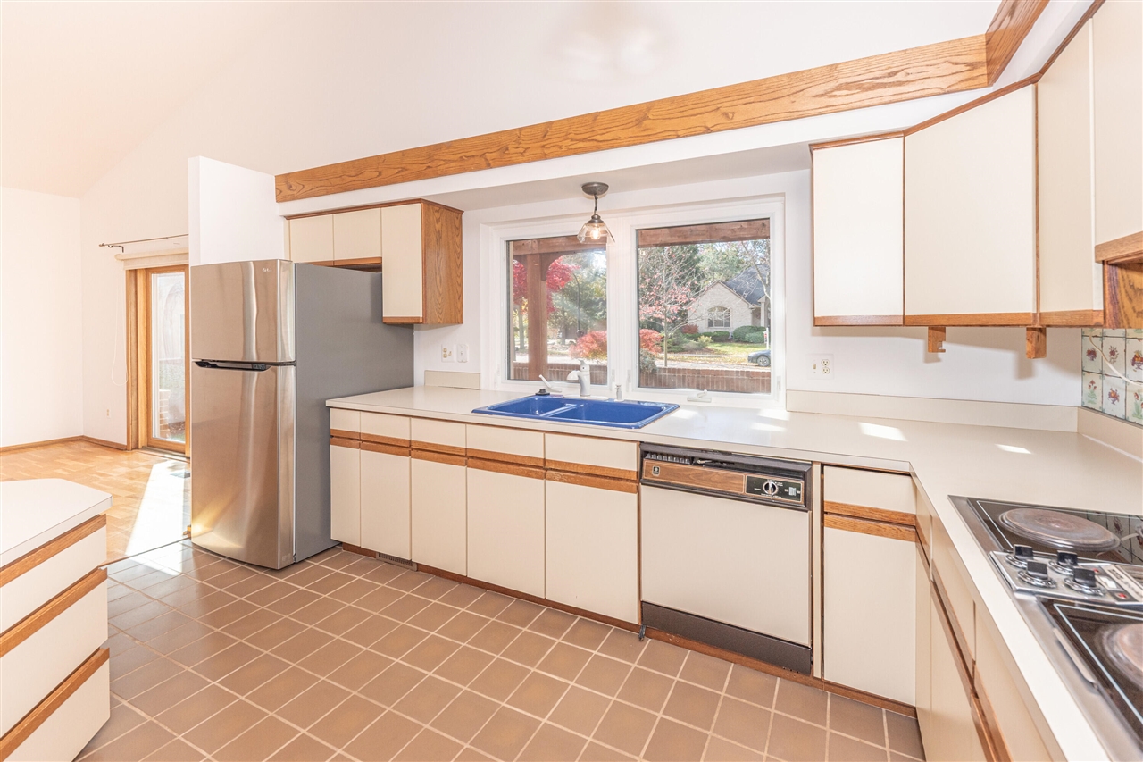 2225 Chaucer Court, Ann Arbor, MI, 48103-6174