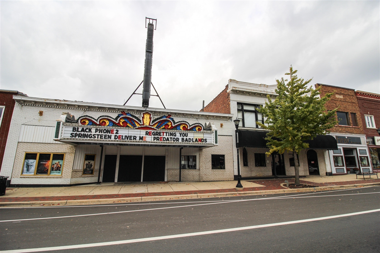 219 W Chicago Road, Sturgis, MI, 49091