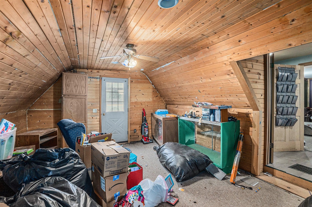 18344 9 Mile Road, Reed City, MI, 49677-8494