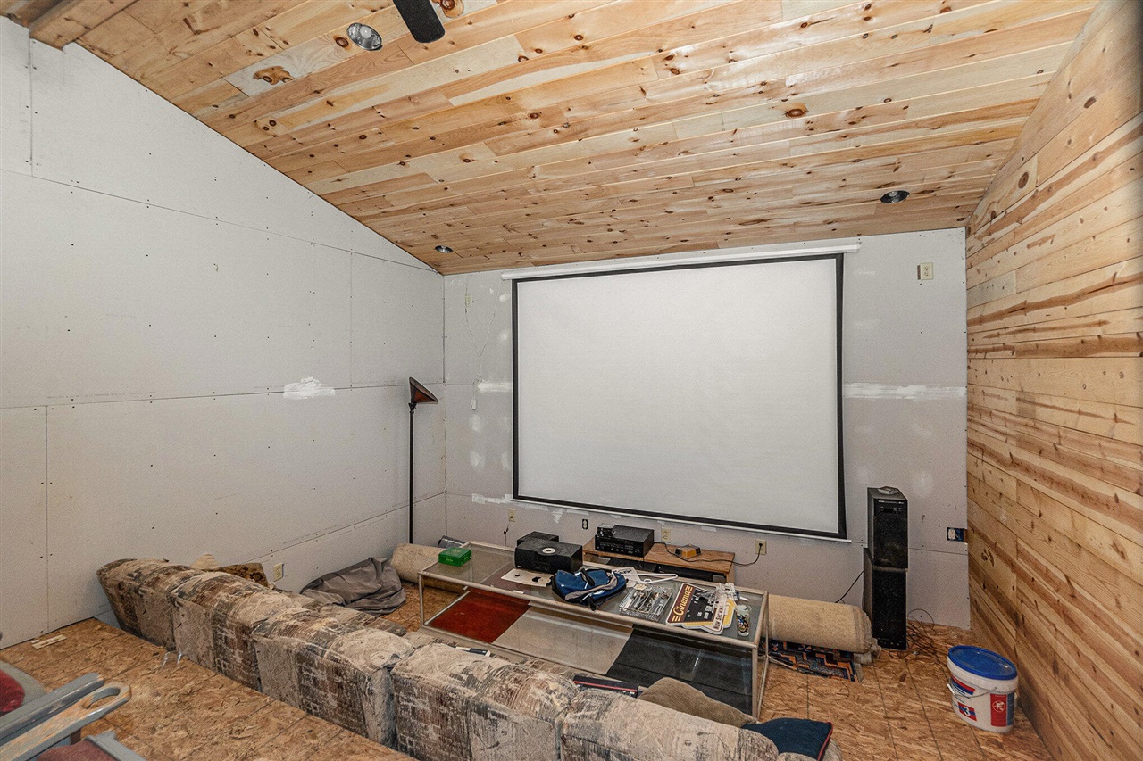 18344 9 Mile Road, Reed City, MI, 49677-8494