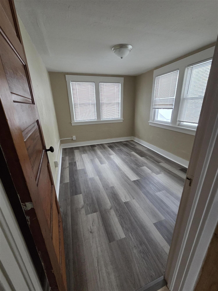 519 Seymour Avenue, Jackson, MI, 49202-3564