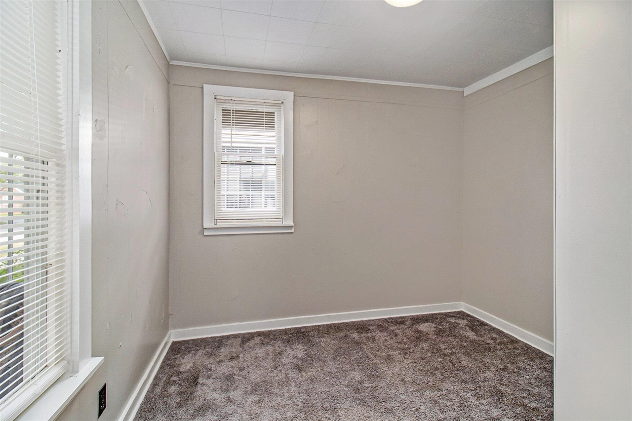 420 Robert Street, Ludington, MI, 49431-1673