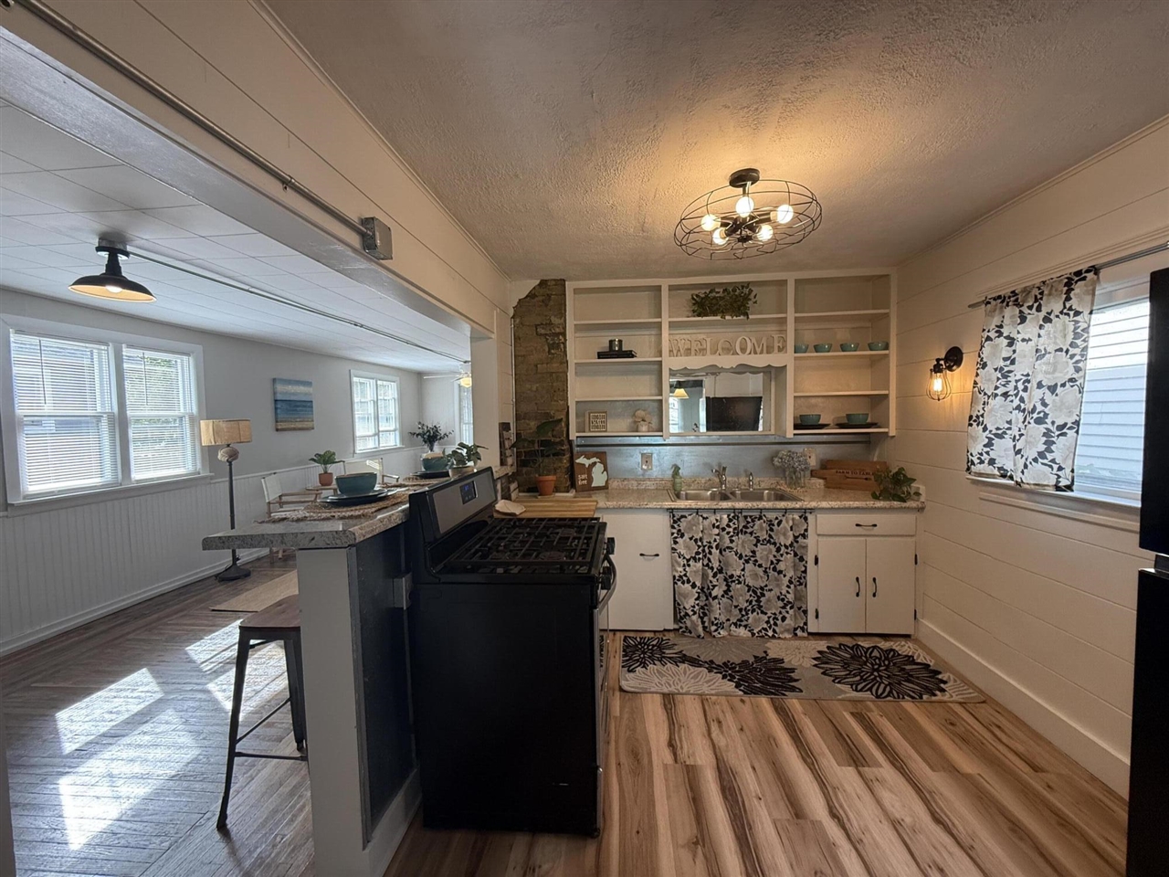 420 Robert Street, Ludington, MI, 49431-1673