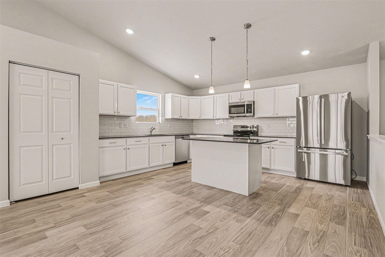 Homes for sale in Bridgman, MI | 4043 Sugarsand Ln, Bridgman, MI 49106 | MLS# 70505230