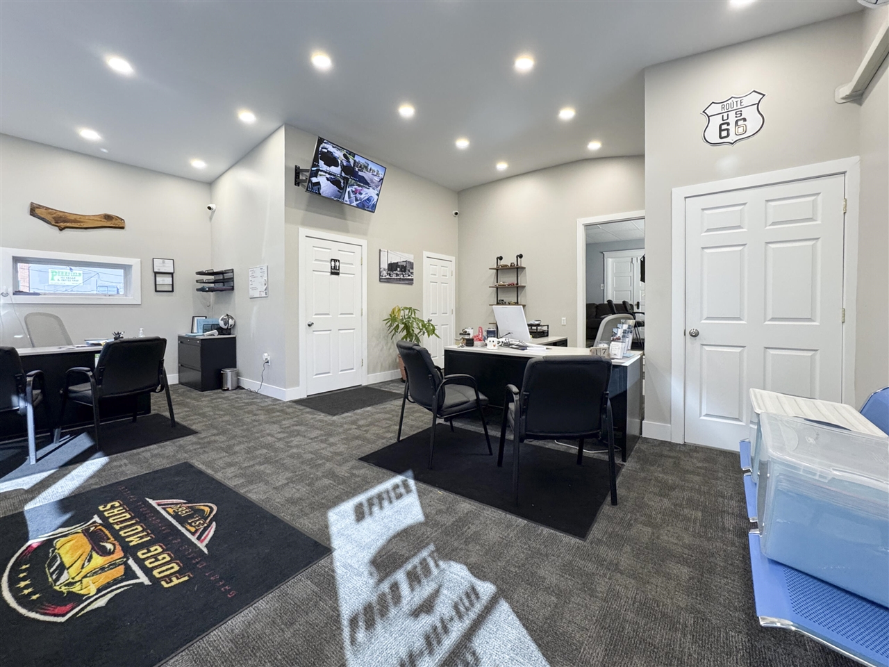 946 Capital Avenue, Battle Creek, MI, 49017