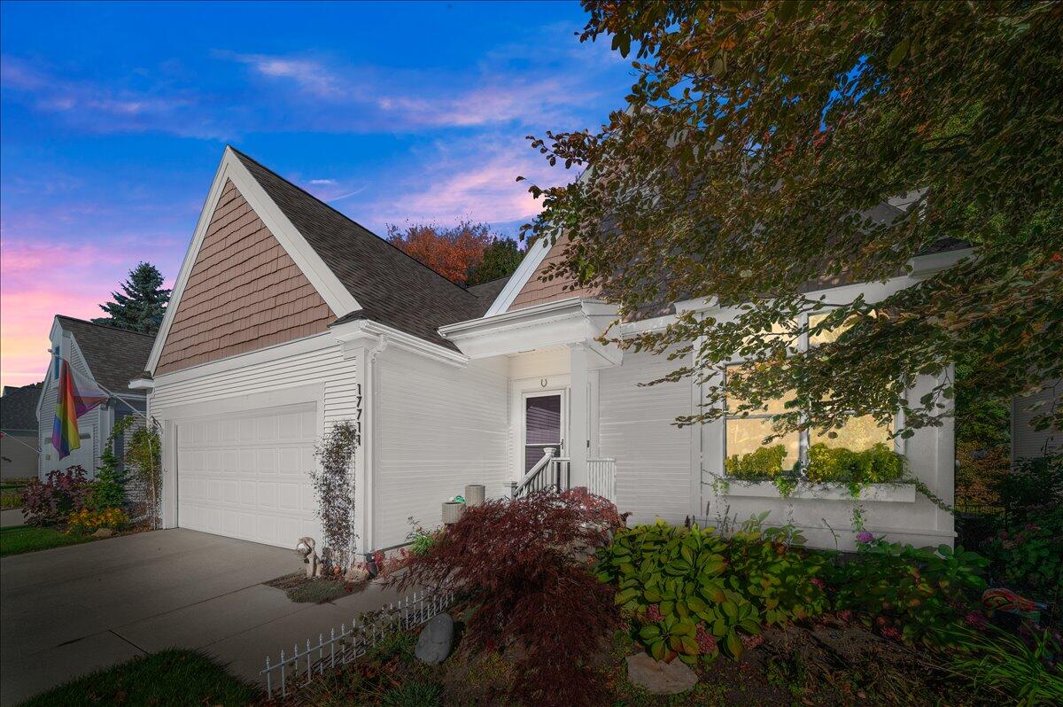17711 Cobblefield Lane, Spring Lake, MI, 49456-9264