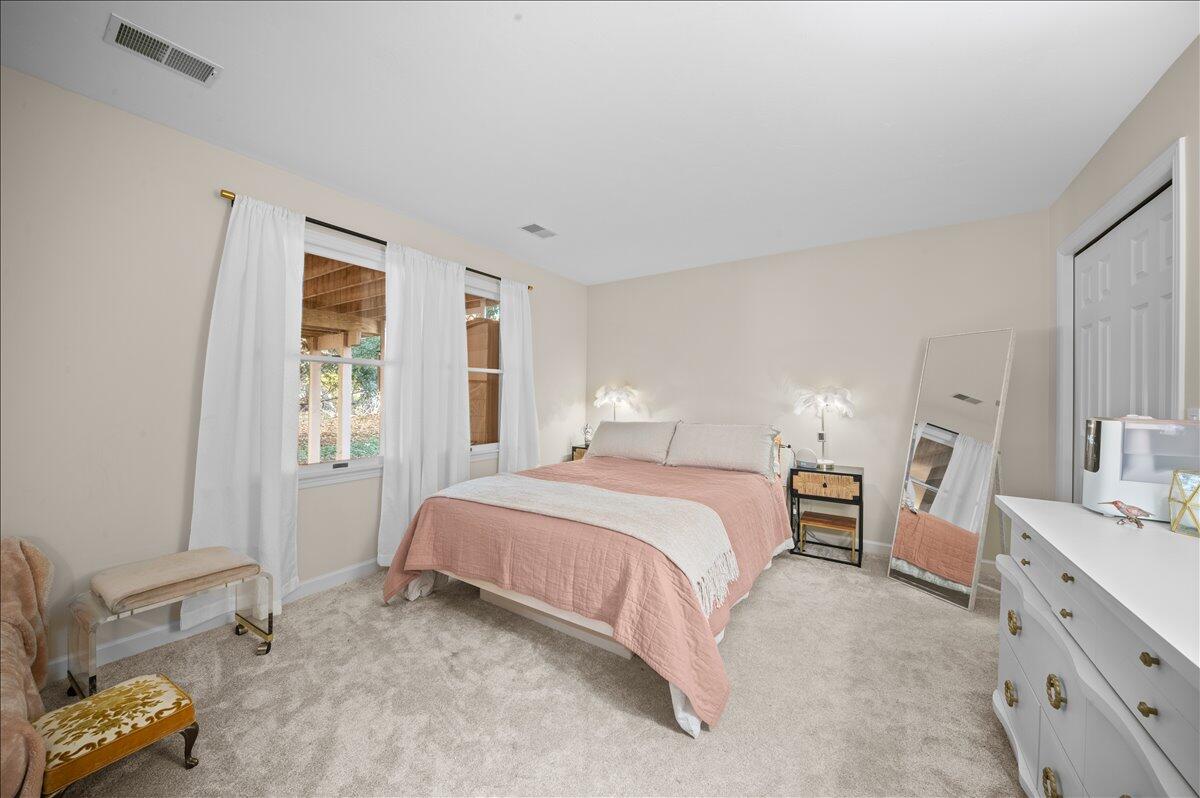 17711 Cobblefield Lane, Spring Lake, MI, 49456-9264