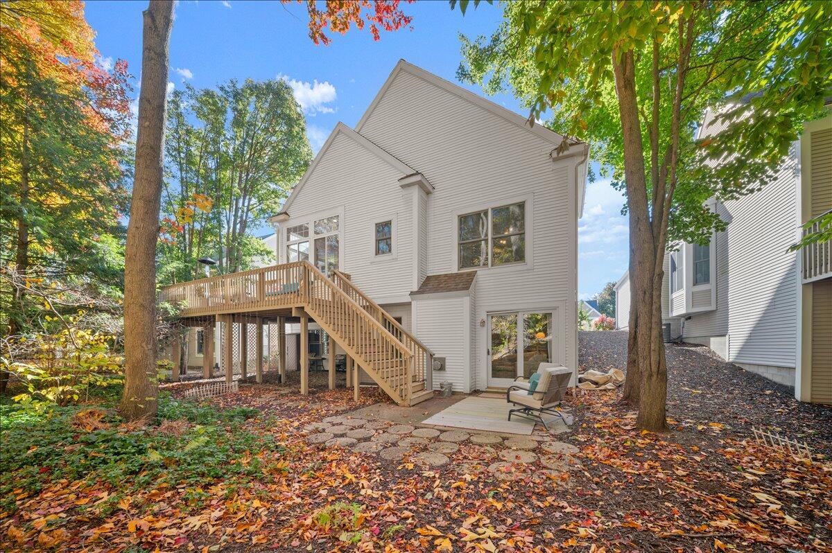 17711 Cobblefield Lane, Spring Lake, MI, 49456-9264