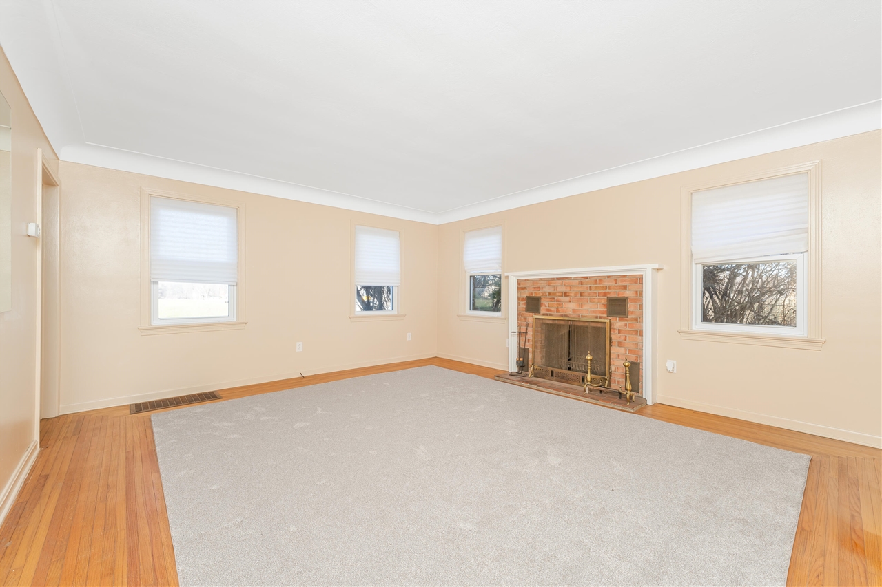 Homes for sale in Mendon, MI | 54516 Silver St, Mendon, MI 49072 | MLS# 70505429