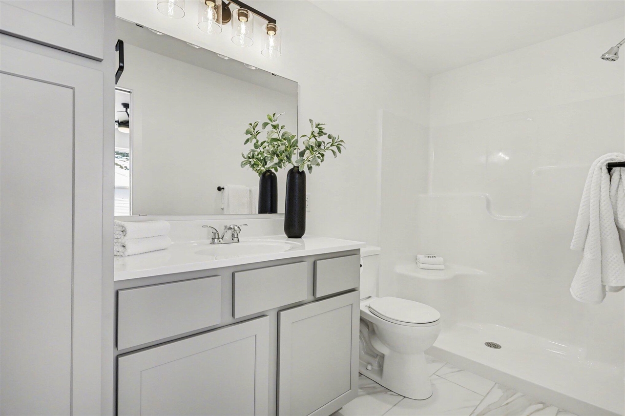 7642 Cinnamon Woods Trail, Kalamazoo, MI, 49004-6625