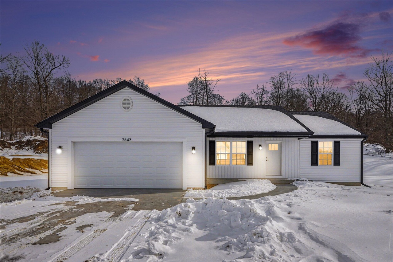 7642 Cinnamon Woods Trail, Kalamazoo, MI, 49004-6625