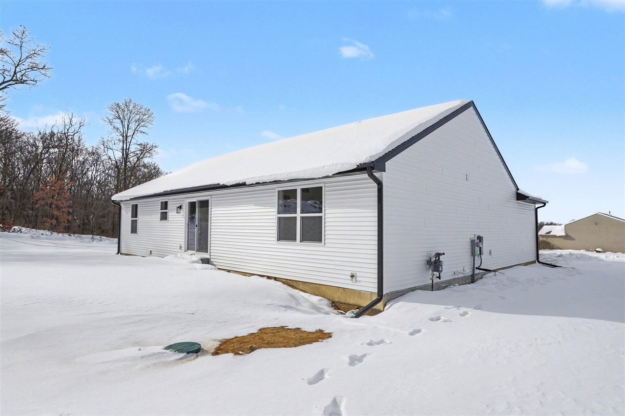 7642 Cinnamon Woods Trail, Kalamazoo, MI, 49004-6625