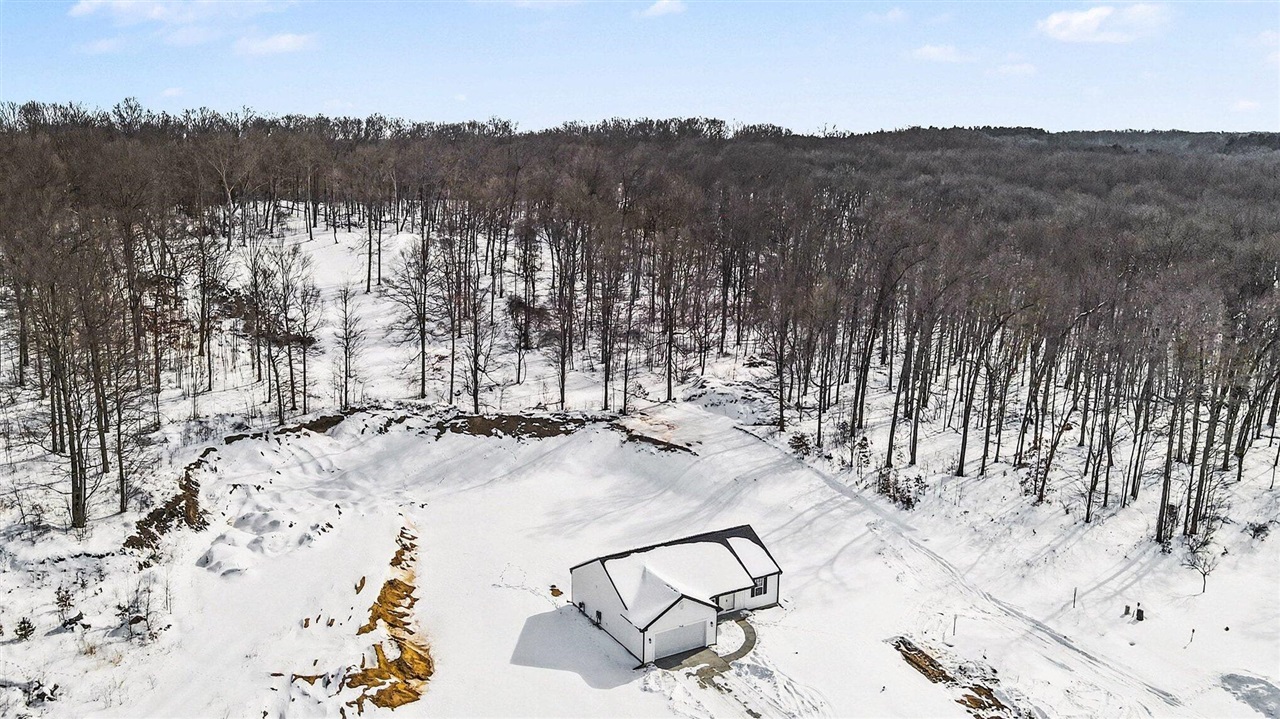 7642 Cinnamon Woods Trail, Kalamazoo, MI, 49004-6625