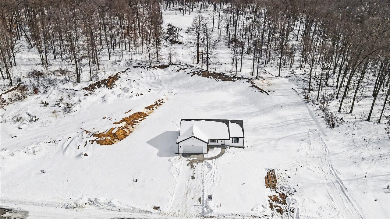 7642 Cinnamon Woods Trail, Kalamazoo, MI, 49004-6625