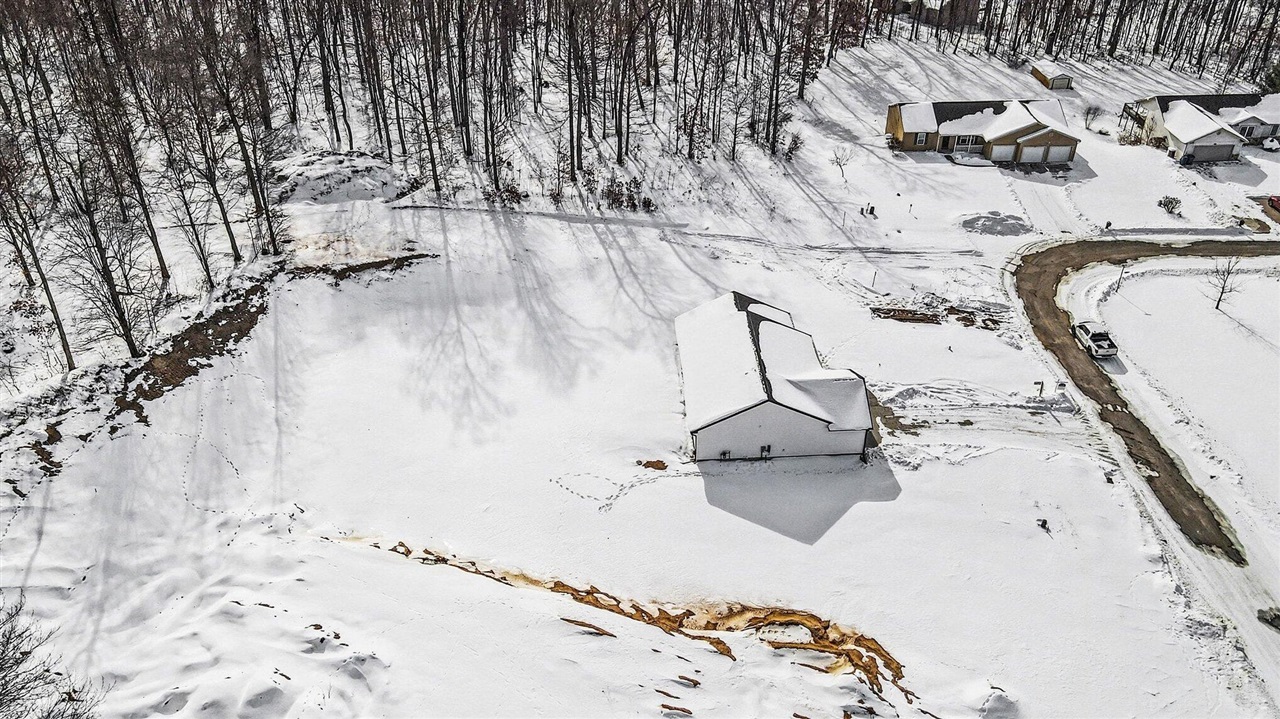 7642 Cinnamon Woods Trail, Kalamazoo, MI, 49004-6625