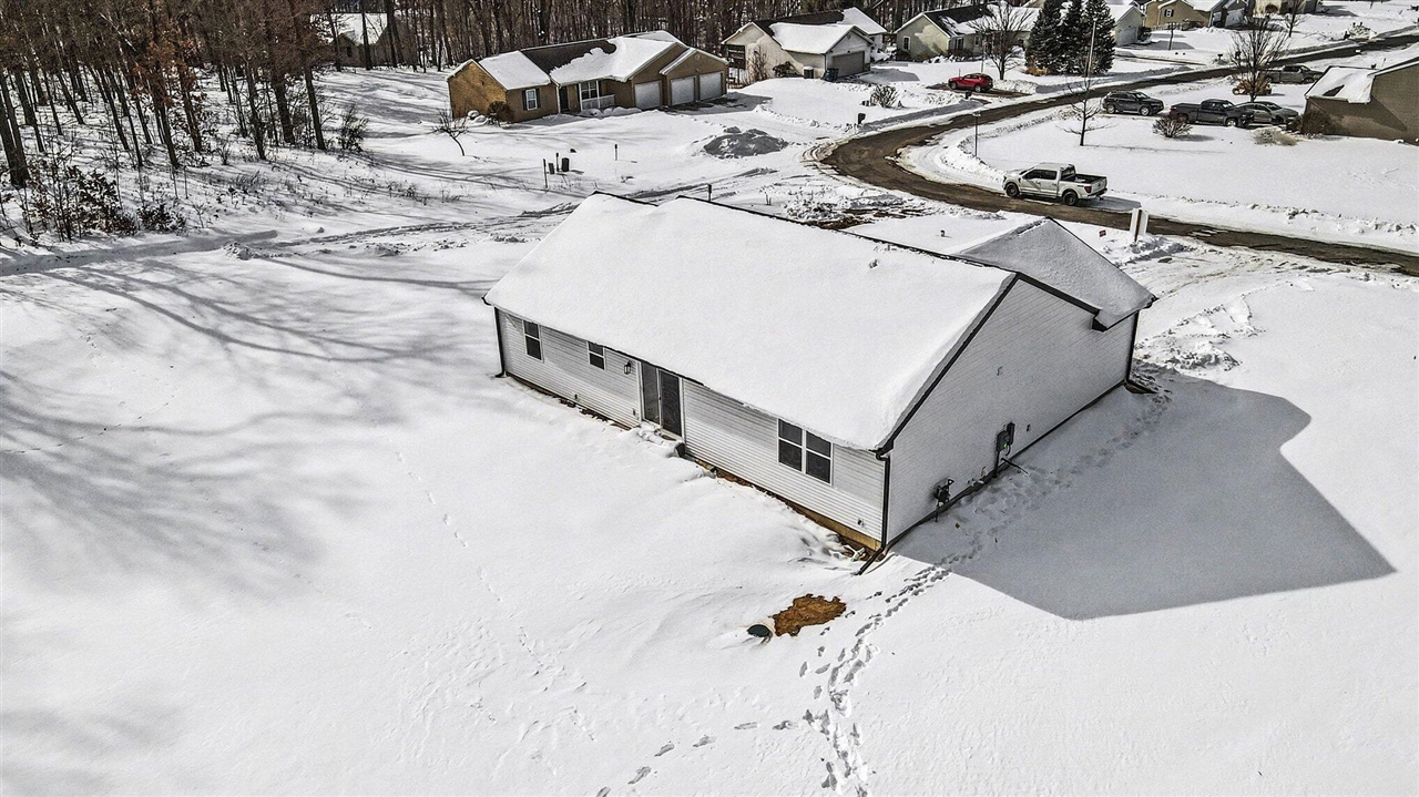 7642 Cinnamon Woods Trail, Kalamazoo, MI, 49004-6625