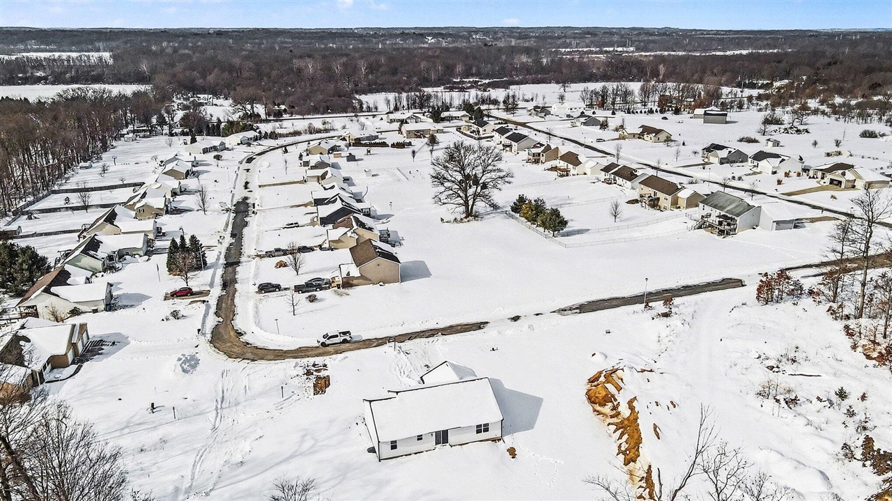 7642 Cinnamon Woods Trail, Kalamazoo, MI, 49004-6625