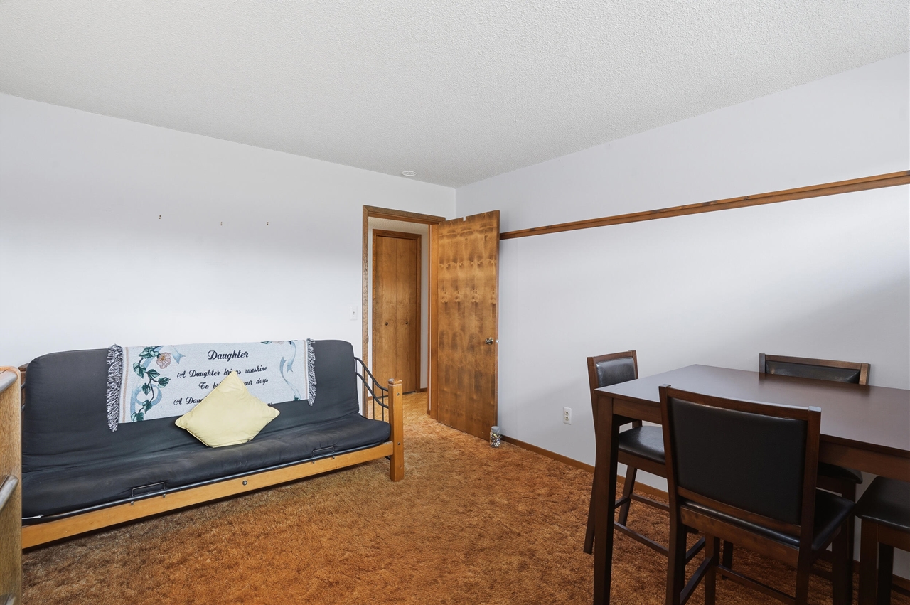 2725 Cooley Lake Road, Highland, MI, 48356-3310