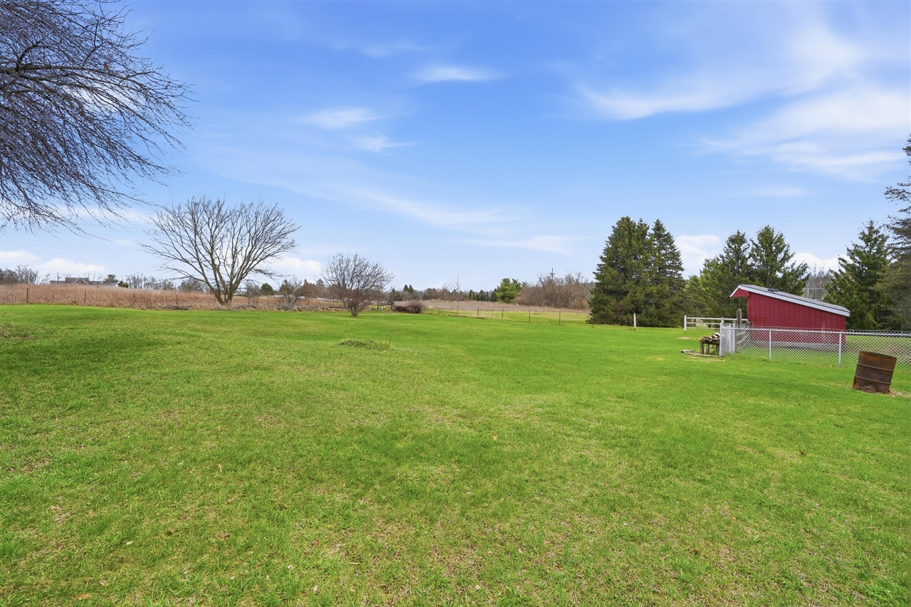 2725 Cooley Lake Road, Highland, MI, 48356-3310