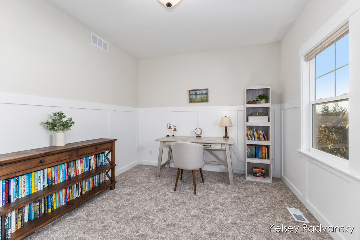 6450 Estate Drive, Byron Center, MI, 49315-9617