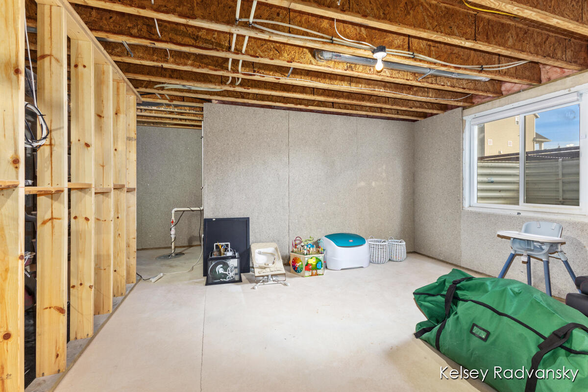 6450 Estate Drive, Byron Center, MI, 49315-9617