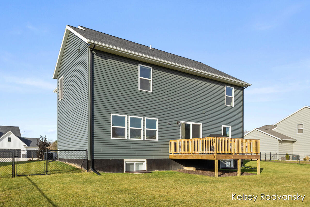 6450 Estate Drive, Byron Center, MI, 49315-9617