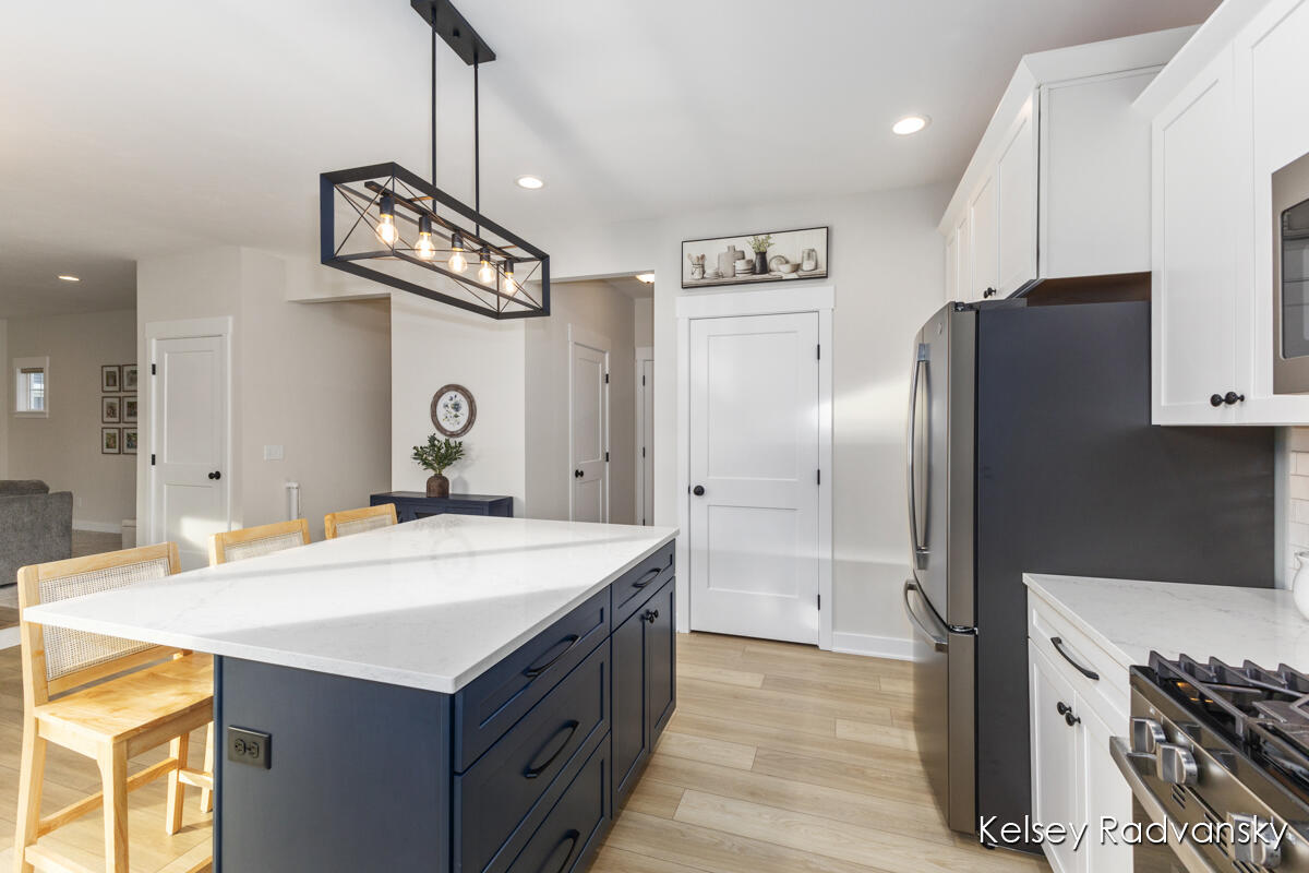 6450 Estate Drive, Byron Center, MI, 49315-9617