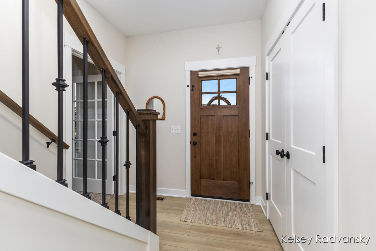 6450 Estate Drive, Byron Center, MI, 49315-9617