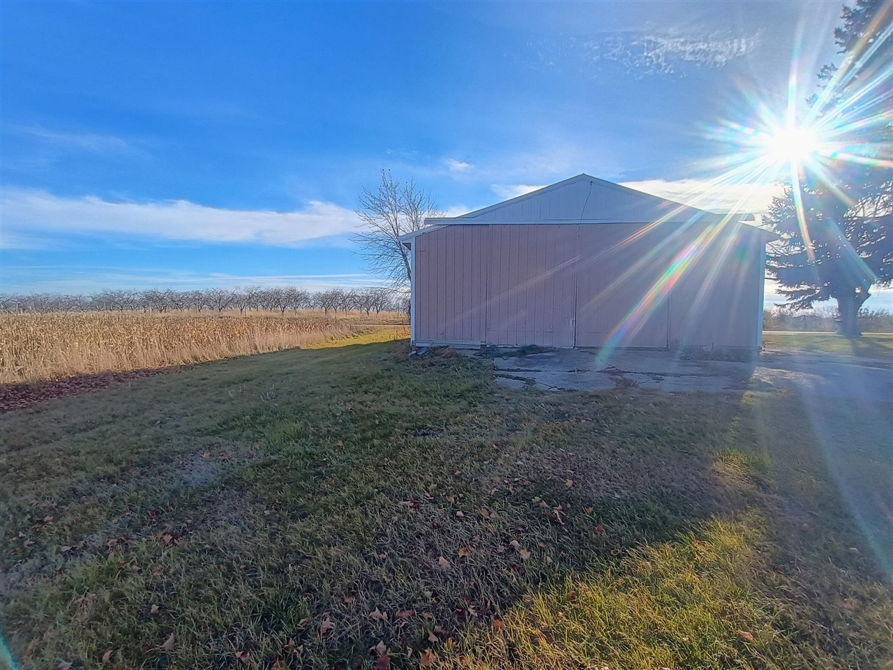 2924 W Van Buren Road, Hart, MI, 49420-8597