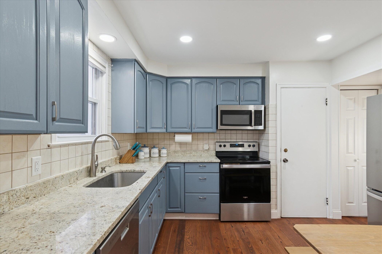 28140 Terrence Street, Livonia, MI, 48154-3442