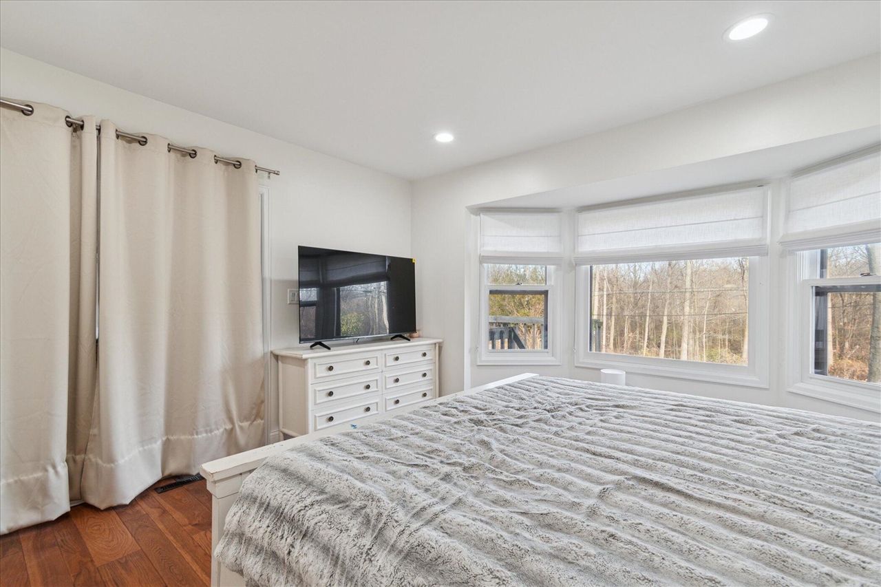 28140 Terrence Street, Livonia, MI, 48154-3442