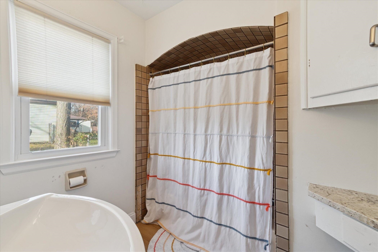 28140 Terrence Street, Livonia, MI, 48154-3442