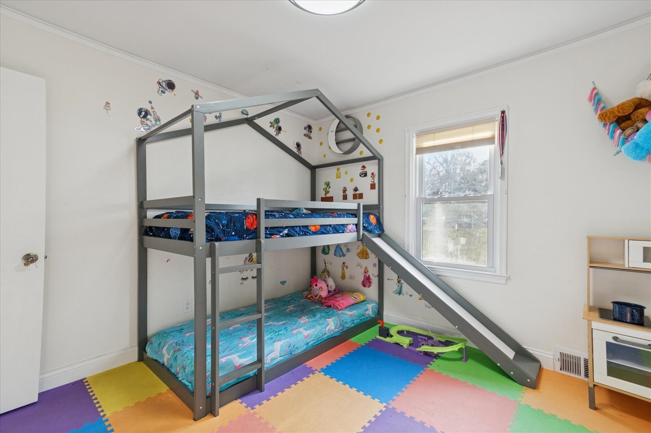 28140 Terrence Street, Livonia, MI, 48154-3442