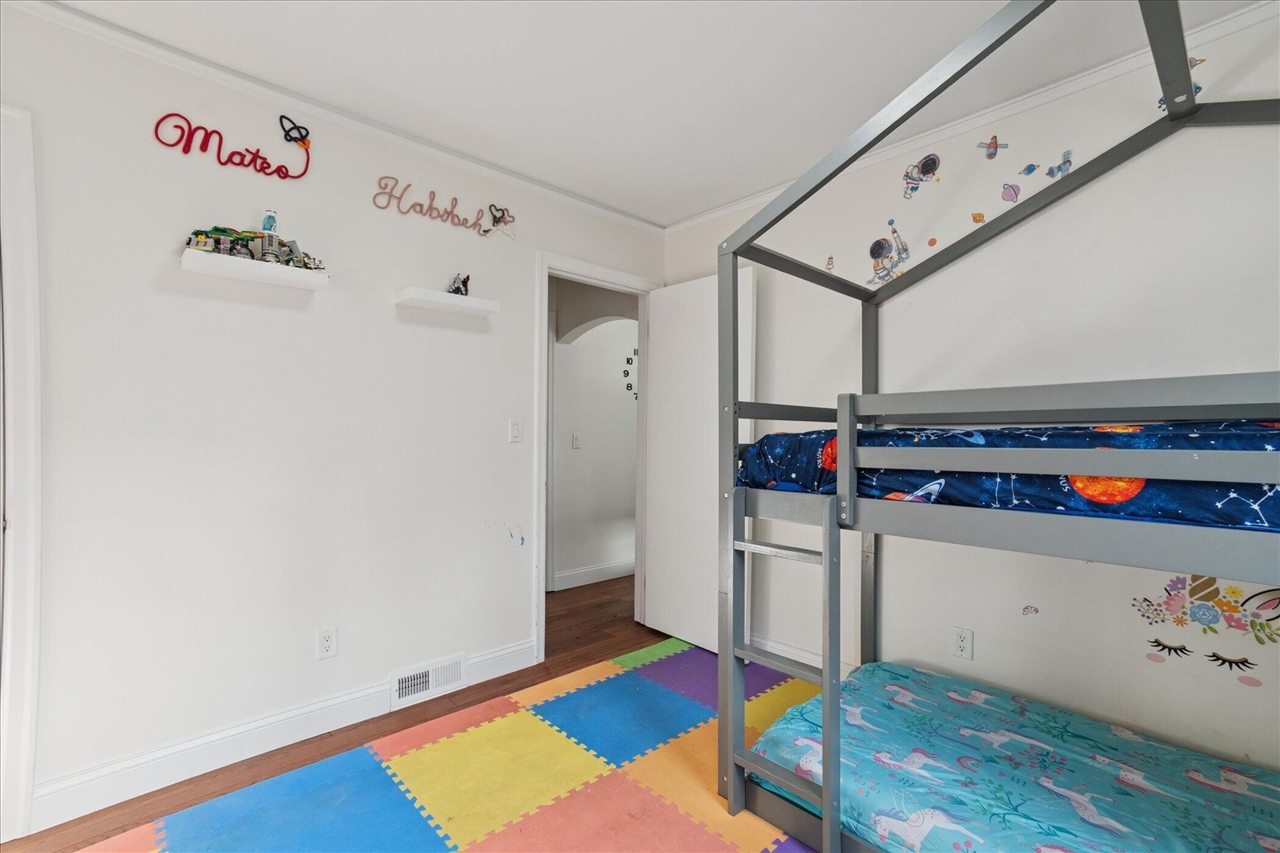 28140 Terrence Street, Livonia, MI, 48154-3442