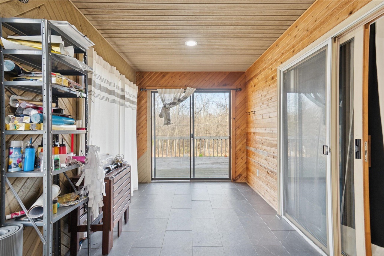 28140 Terrence Street, Livonia, MI, 48154-3442