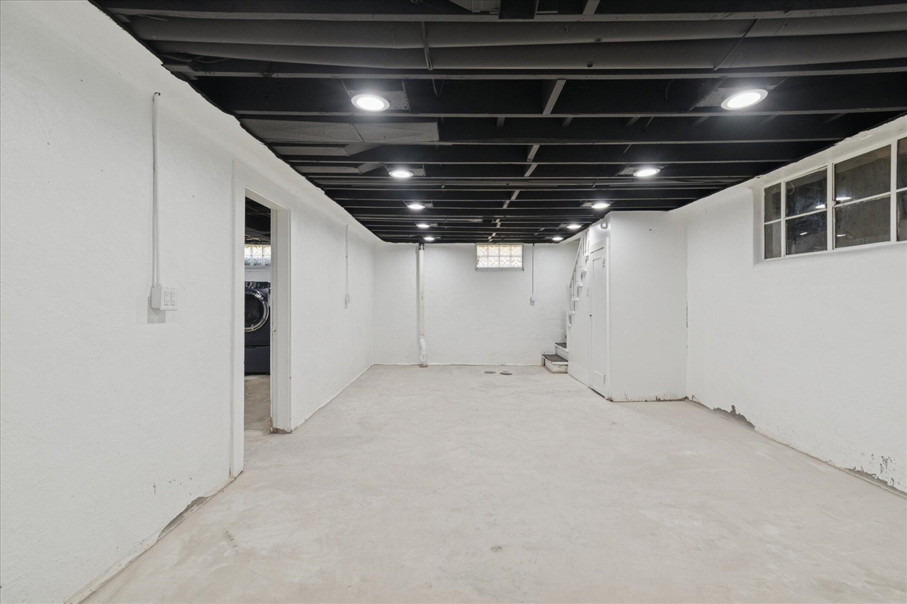 28140 Terrence Street, Livonia, MI, 48154-3442