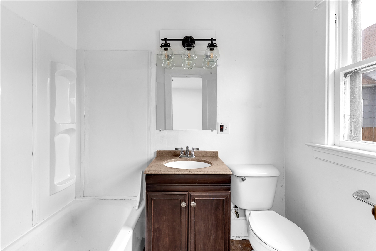 110 Post Avenue, Battle Creek, MI, 49014-5061