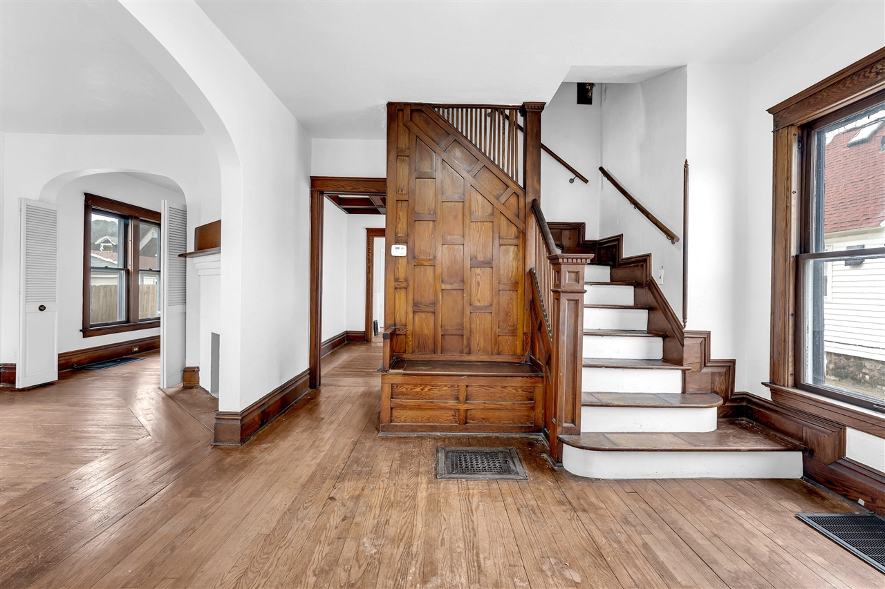 110 Post Avenue, Battle Creek, MI, 49014-5061