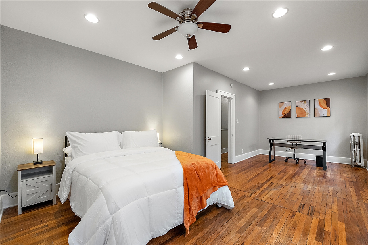 1665 Atkinson Street, Detroit, MI, 48206-2006