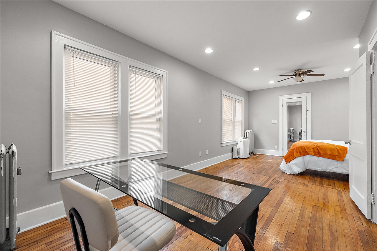 1665 Atkinson Street, Detroit, MI, 48206-2006