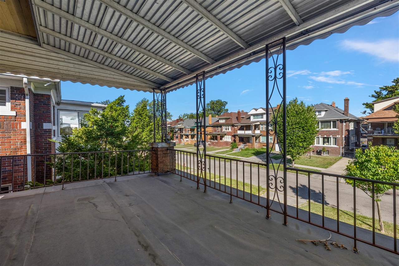 1665 Atkinson Street, Detroit, MI, 48206-2006