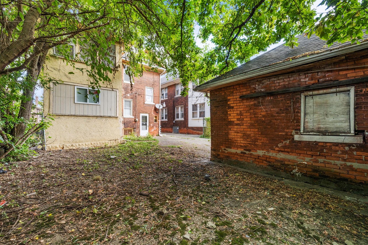 1665 Atkinson Street, Detroit, MI, 48206-2006