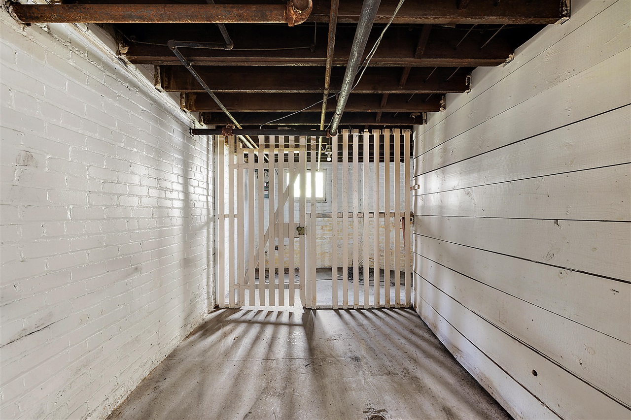 1665 Atkinson Street, Detroit, MI, 48206-2006