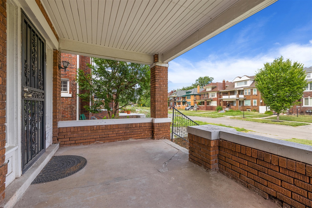 1665 Atkinson Street, Detroit, MI, 48206-2006