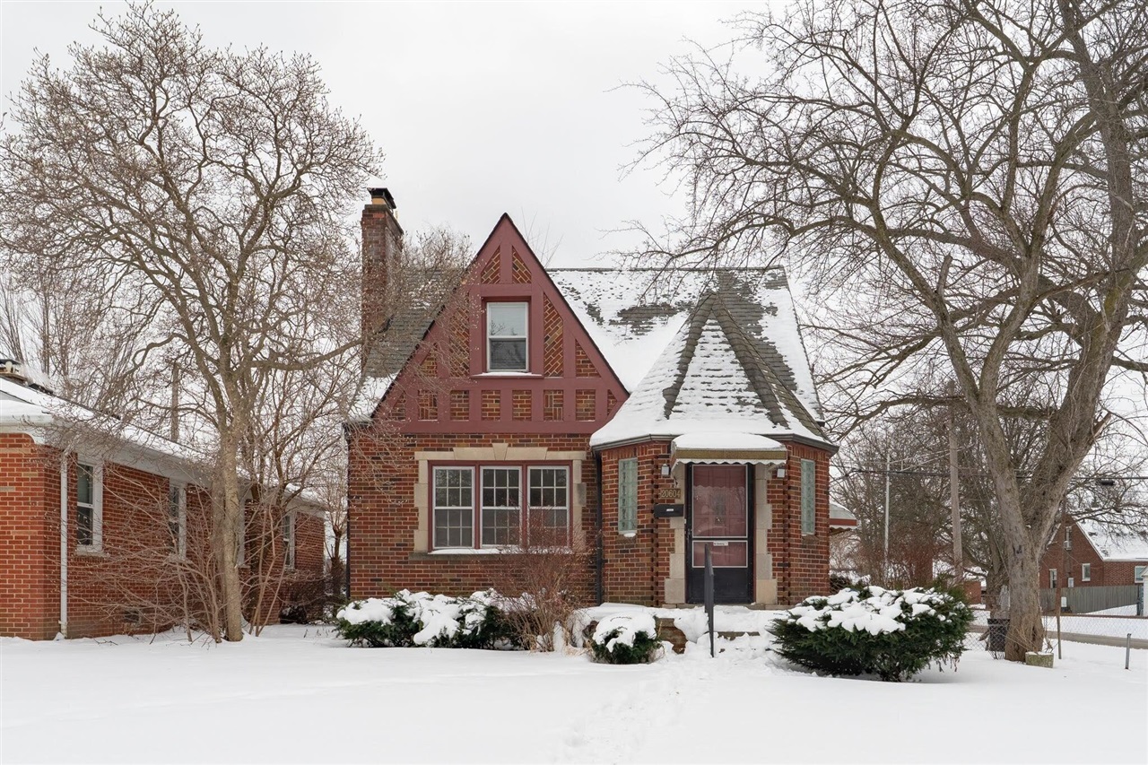 820 Mulberry Street, Adrian, MI, 49221