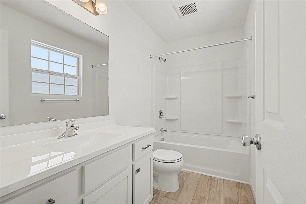 1037 Foxglove Avenue, Vicksburg, MI, 49097