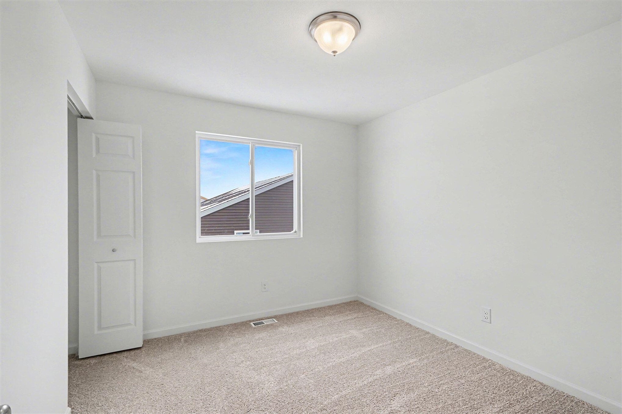 1037 Foxglove Avenue, Vicksburg, MI, 49097