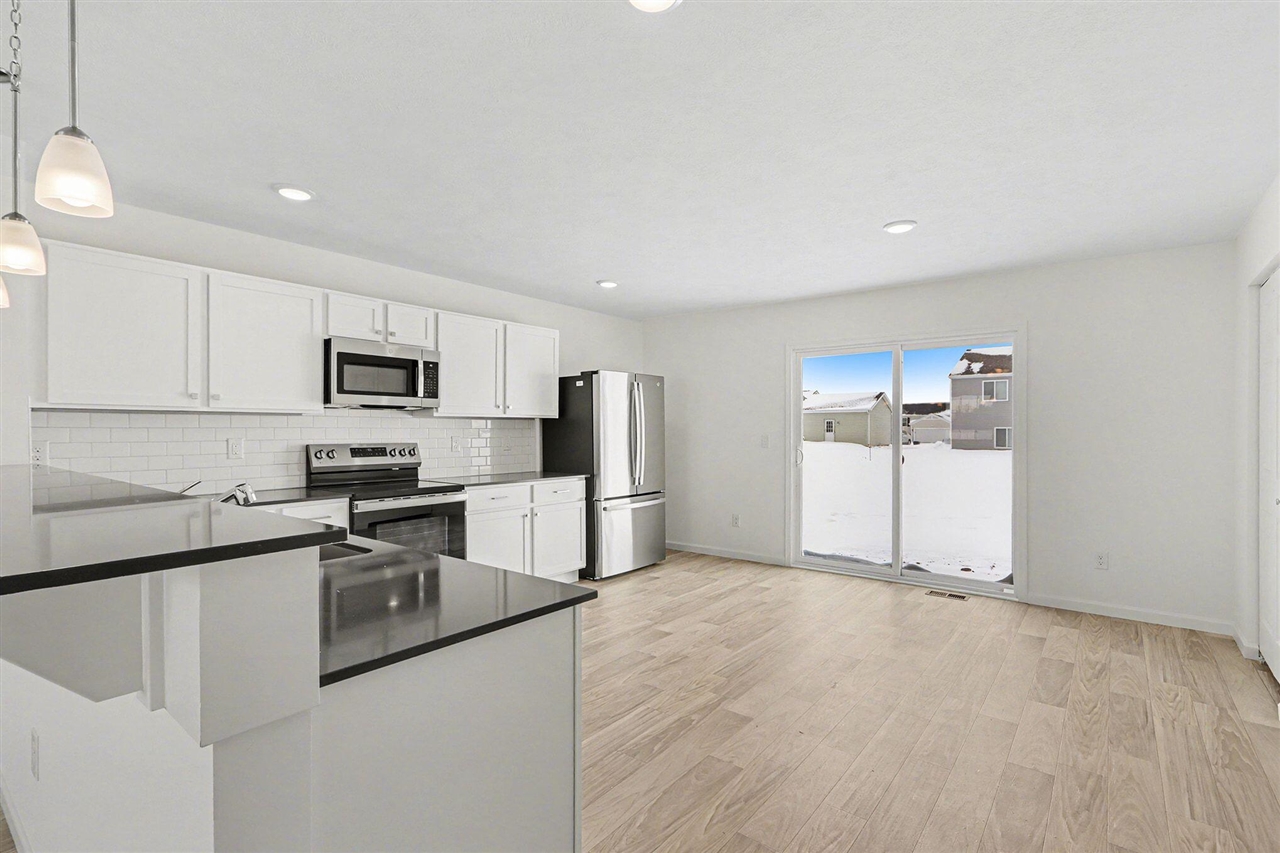 1037 Foxglove Avenue, Vicksburg, MI, 49097