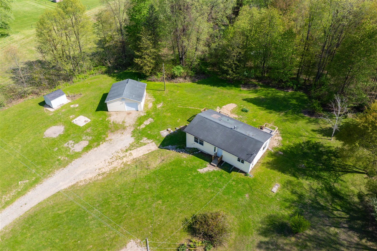 2nd image of 1707 W Bristol Rd, Delton, MI 49046 | MLS# 70507317
