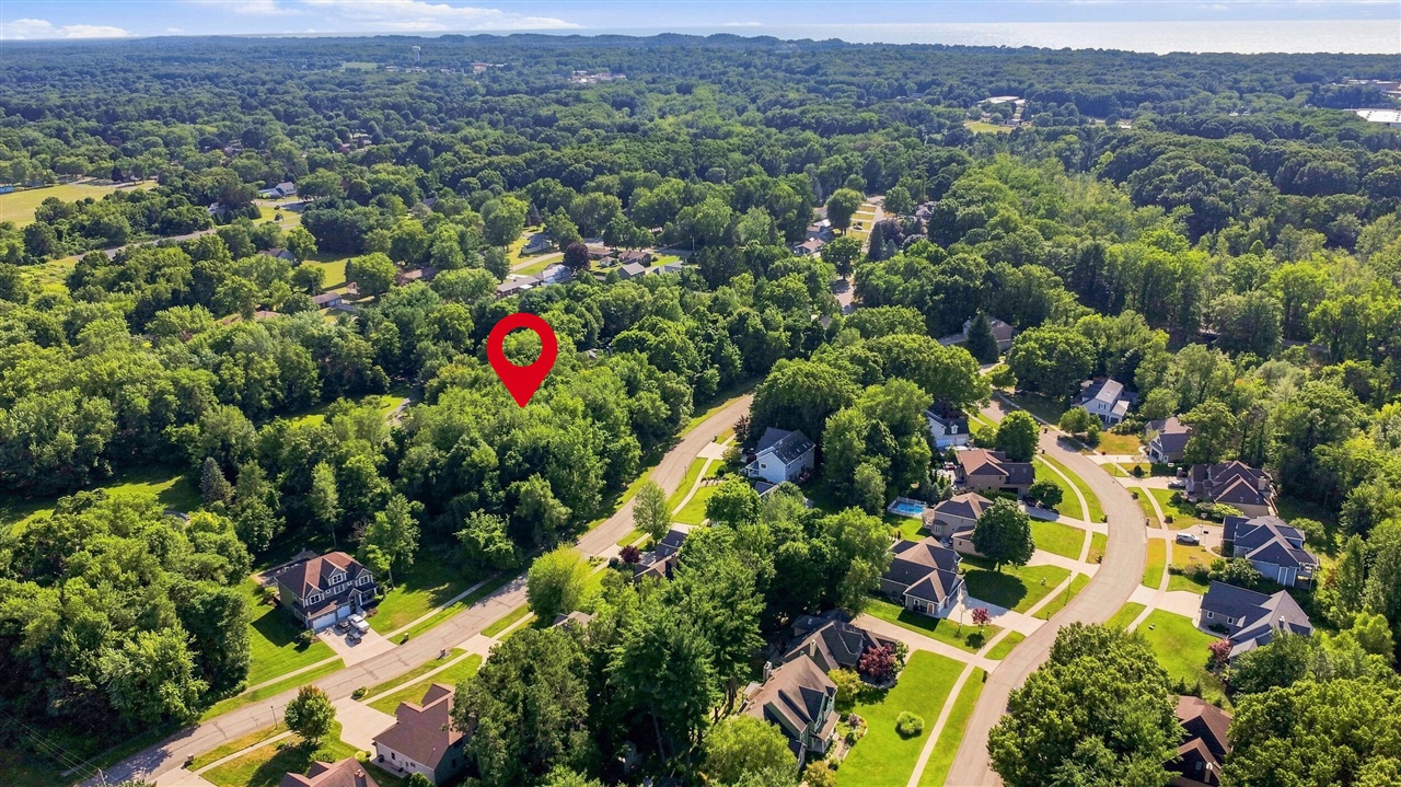 3rd image of 1950 N Donna Dr, Stevensville, MI 49127 | MLS# 70507425